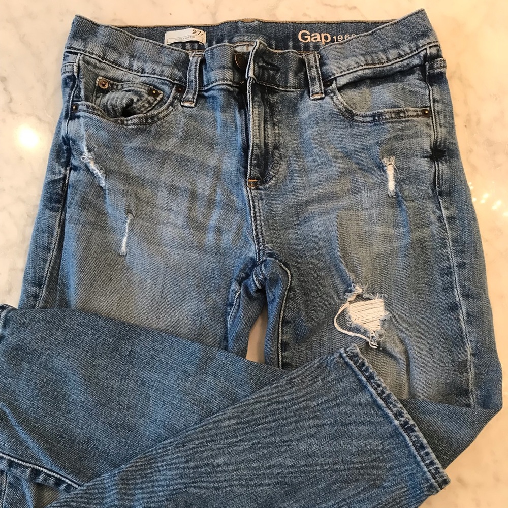 GAP Girlfriend Jeans 27